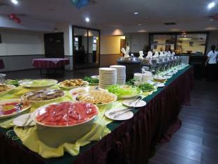 Regal Court Hotel Kuching Kültér fotó